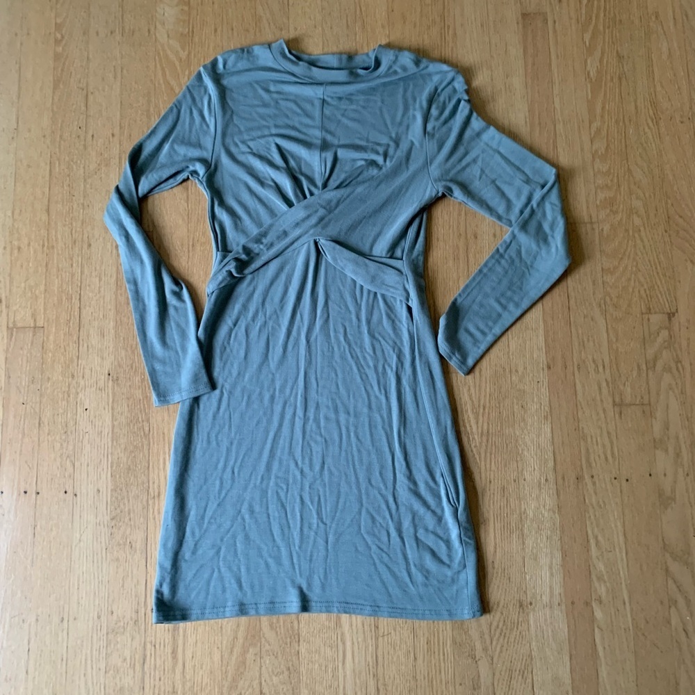 Topshop pseudo wrap dress sage green Women’s size 6 viscose soft and stretchy